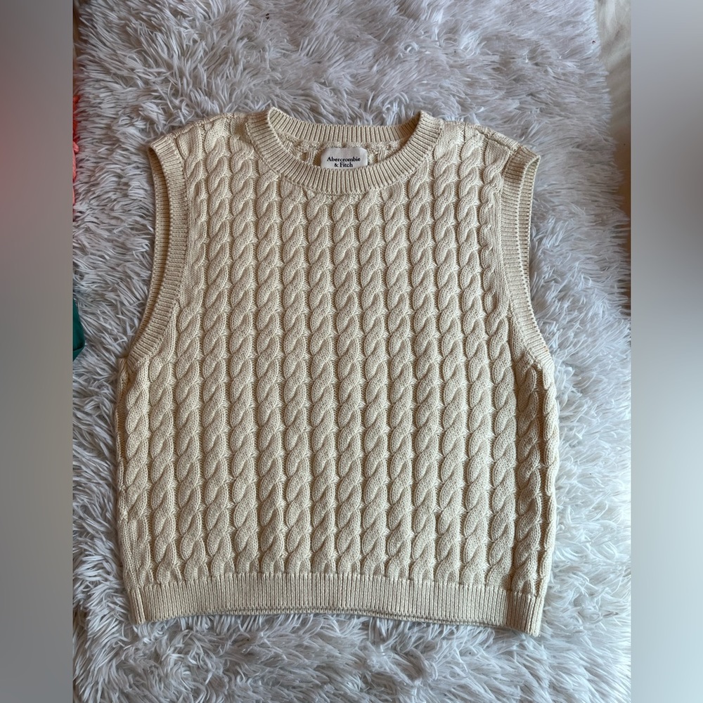 ABERCROMBIE VEST